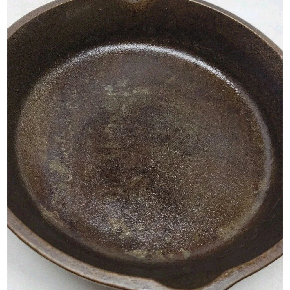 LODGE #3 SK D 6.5” Cast Iron Skillet 3 Notch Made In USA Very Clean